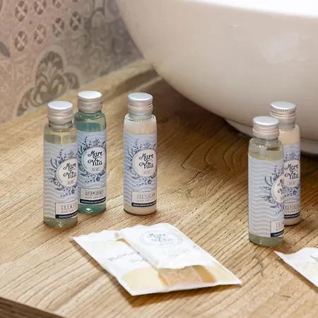 A Stunning With Pool And Jacuzzi * Lula