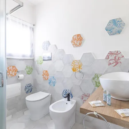 A Stunning With Pool And Jacuzzi * Lula